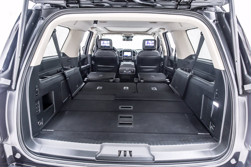 Used 2020 Ford Expedition Max Platinum RWD image 39