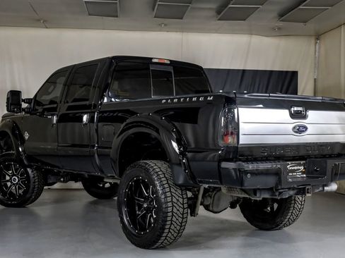 Used 2016 Ford F250 Platinum w/ FX4 Off-Road Package image 10