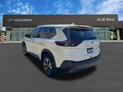 Used 2023 Nissan Rogue SV AWD/4WD image 7