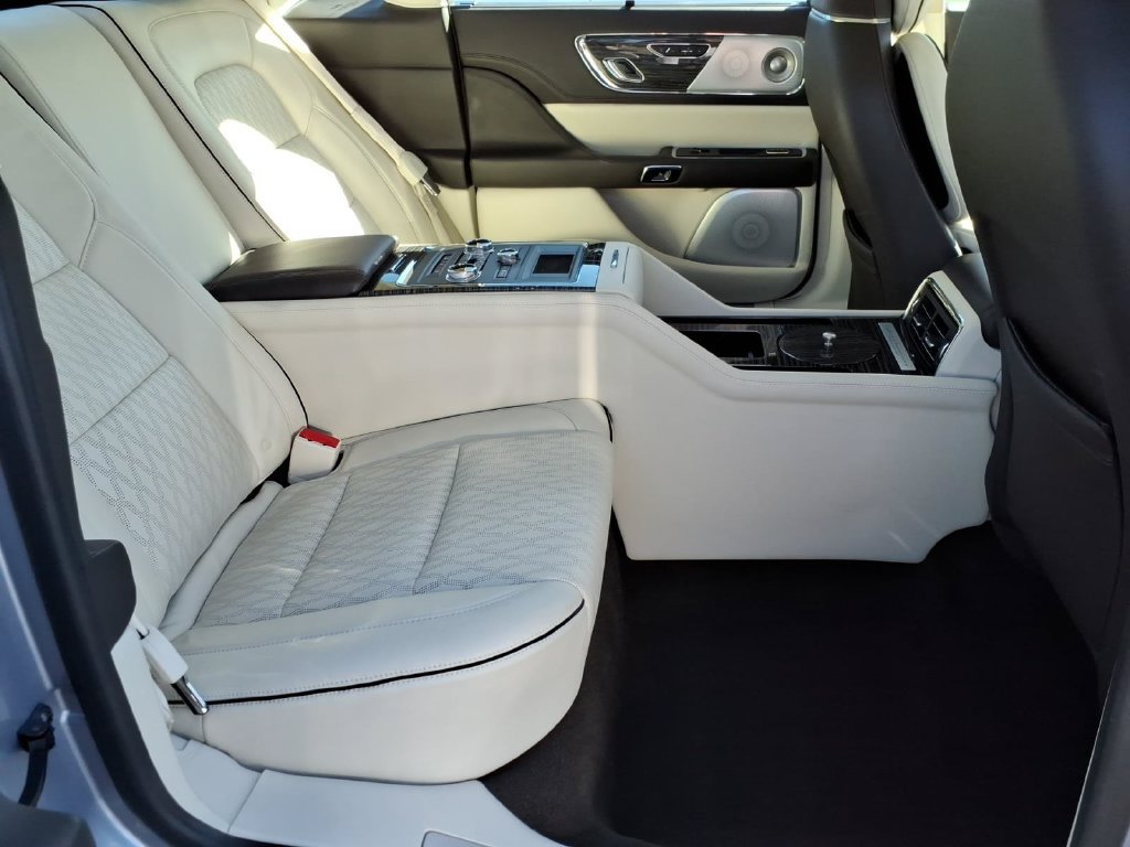 Used 2019 Lincoln Continental Black Label w/ Rear Seat Package AWD/4WD image 53