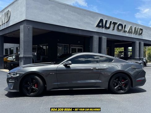 Used 2019 Ford Mustang GT Premium RWD image 3