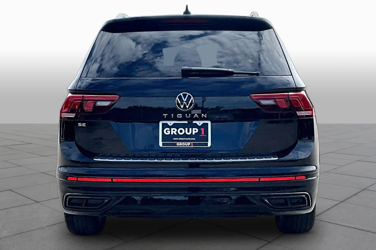 Used 2022 Volkswagen Tiguan SE R-Line FWD image 5