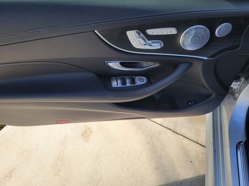Used 2018 Mercedes-Benz E 400 Coupe image 10