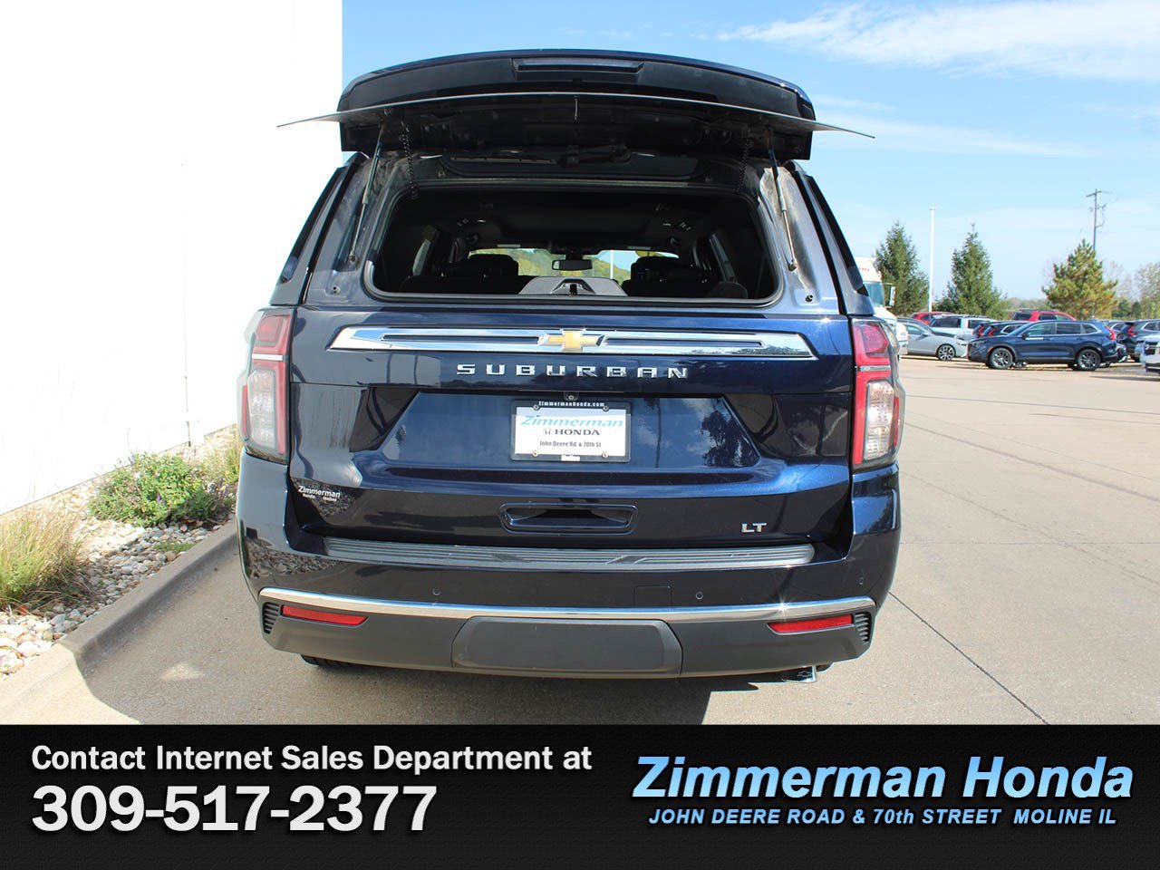 Used 2021 Chevrolet Suburban LT w/ Rear Media and Nav Package AWD/4WD image 6