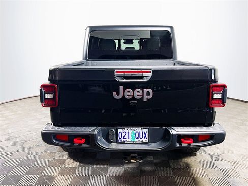 Used 2025 Jeep Gladiator Rubicon w/ Convenience Group image 7