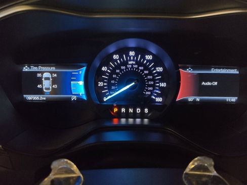 Used 2019 Ford Fusion Titanium FWD image 23