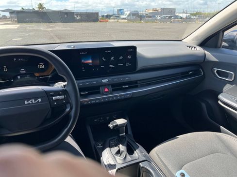 Used 2025 Kia K4 FWD image 46