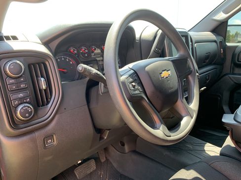 Used 2023 Chevrolet Silverado 1500 Custom AWD/4WD image 12