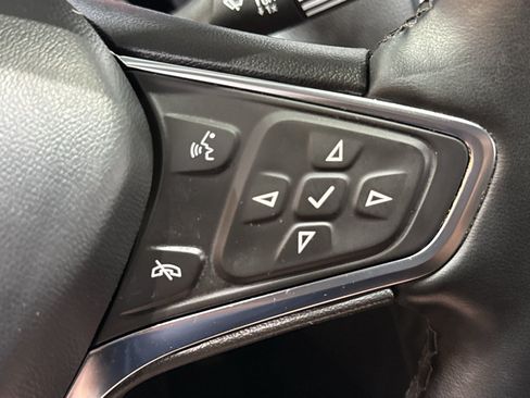 Used 2024 Chevrolet Equinox LT AWD/4WD image 25