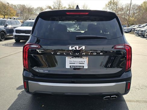 New 2025 Kia Telluride S image 4
