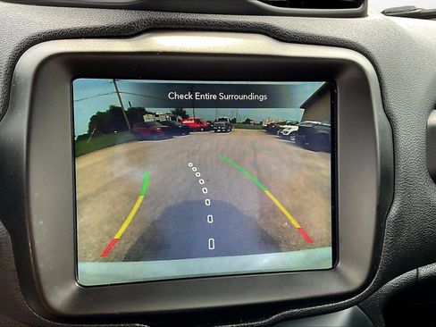 Used 2022 Jeep Renegade Trailhawk image 30