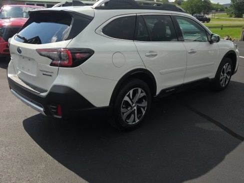 Used 2022 Subaru Outback Touring w/ Popular Package #2 AWD/4WD image 5