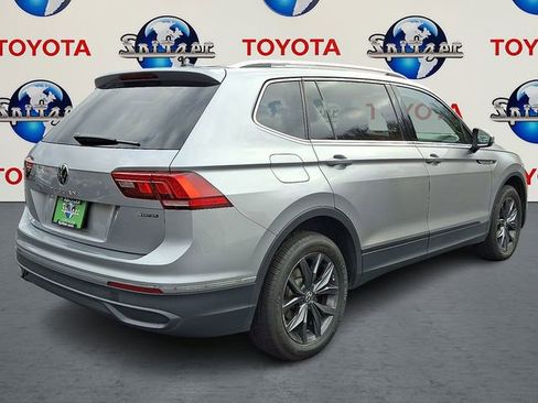 Used 2024 Volkswagen Tiguan SE image 7