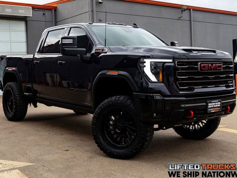 Used 2026 GMC Sierra 2500 AT4X image 1