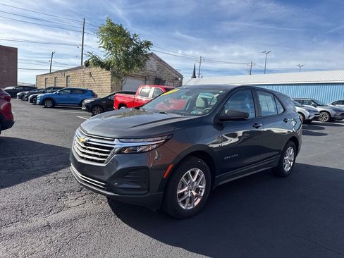 Certified 2022 Chevrolet Equinox LS image 3