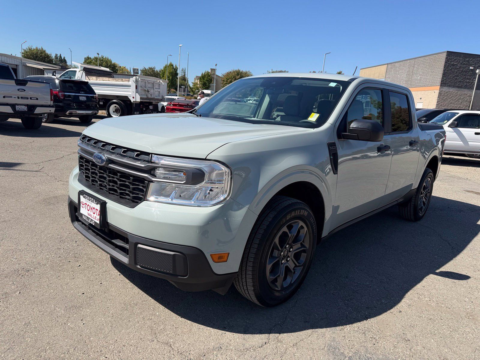 Certified 2024 Ford Maverick XLT FWD image 1