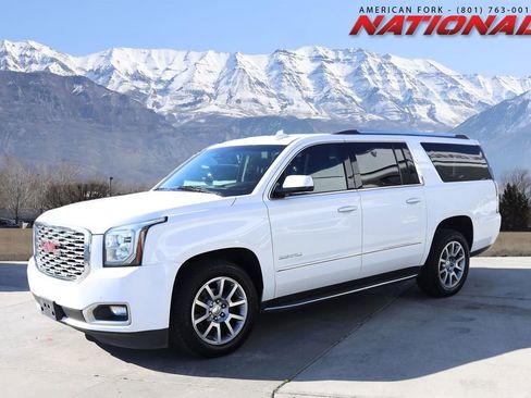 Used 2020 GMC Yukon XL Denali AWD/4WD image 1