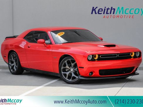 Used 2019 Dodge Challenger R/T RWD image 1