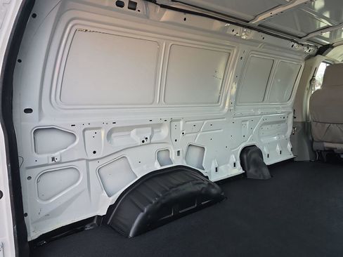 Used 2013 Ford E-250 and Econoline 250 E-250 w/ PWR Group image 27