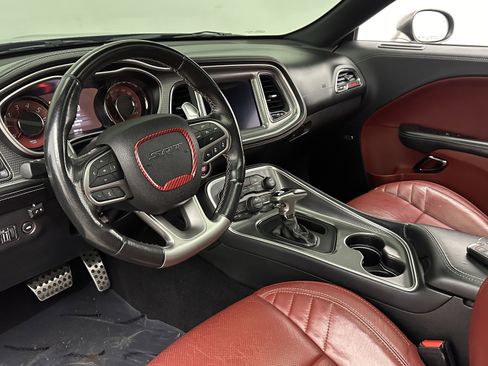 Used 2020 Dodge Challenger SRT Hellcat w/ Plus Package image 11