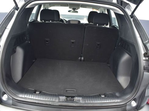 Used 2022 Ford Escape S image 9