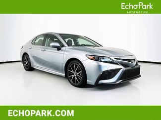 Used 2022 Toyota Camry SE video 1
