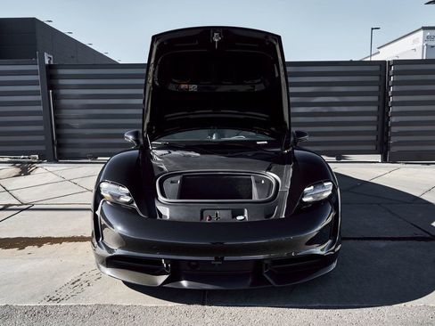 Used 2020 Porsche Taycan Turbo S image 15