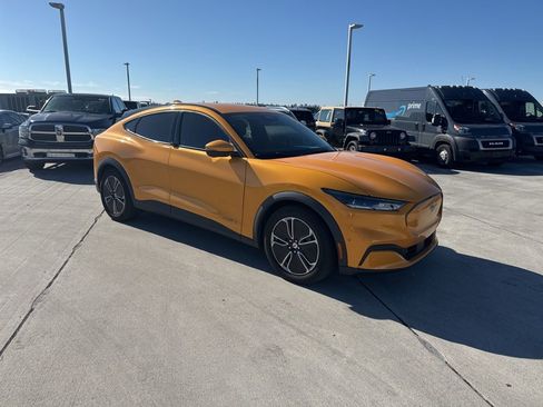 Used 2022 Ford Mustang Mach-E Select w/ Comfort/Technology Package image 2