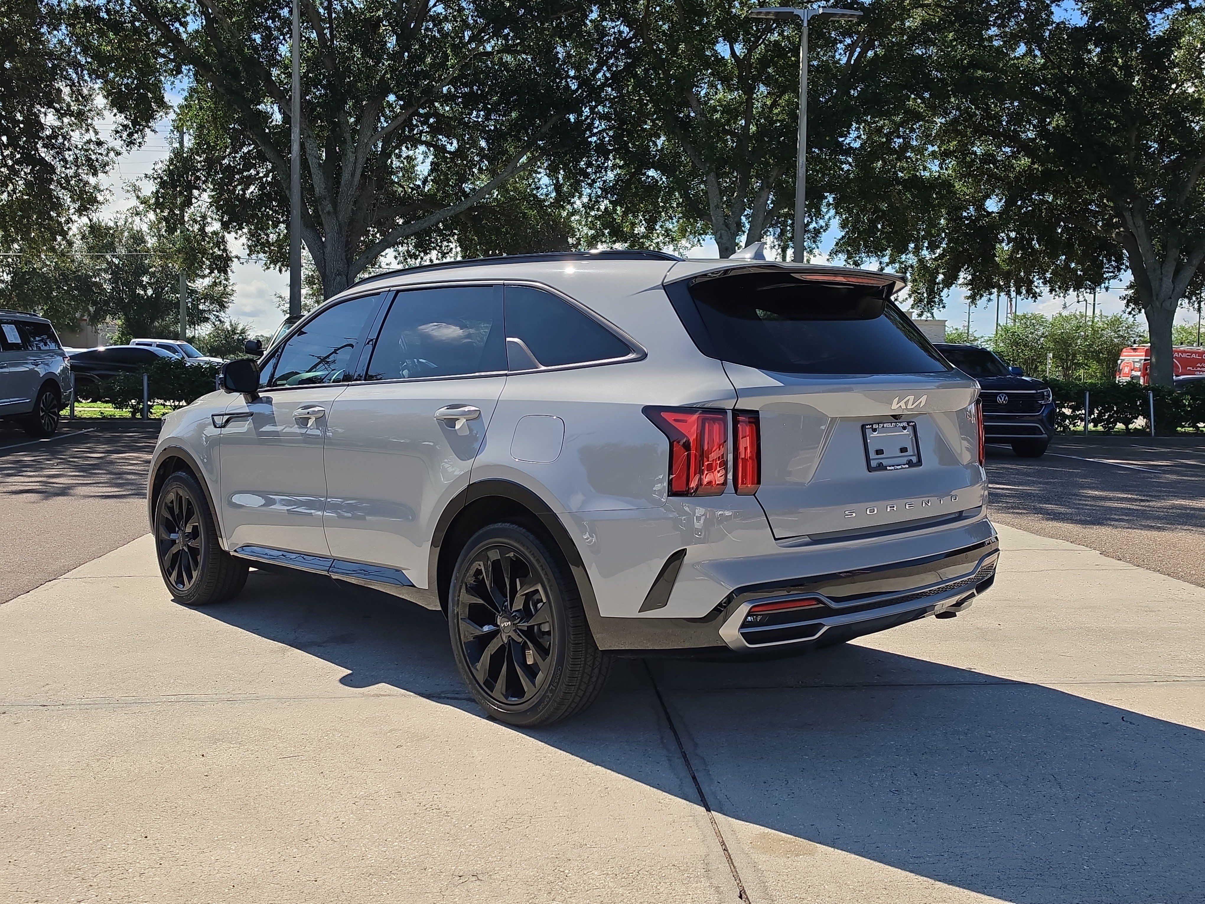 Certified 2022 Kia Sorento SX FWD image 6
