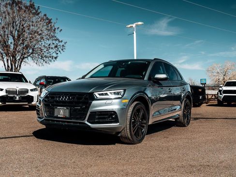Used 2020 Audi Q5 2.0T Premium Plus w/ Premium Plus Package image 3