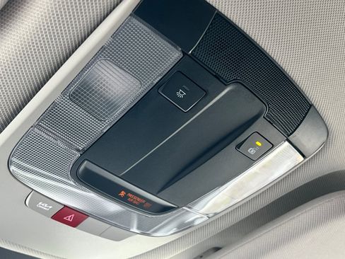 Certified 2025 Kia Sorento S image 25