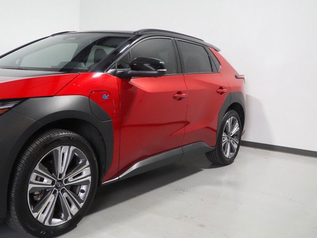 Used 2023 Subaru Solterra Touring AWD/4WD image 38