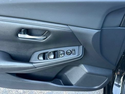 Used 2021 Nissan Sentra SV FWD image 18