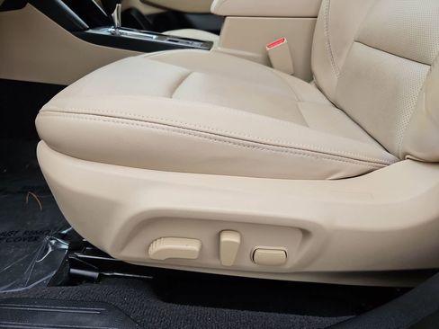 Used 2018 Subaru Outback 2.5i Limited image 25