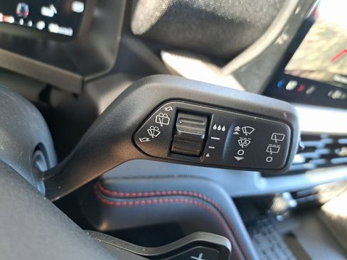 Certified 2025 Ford Explorer ST image 18