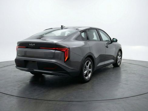 Used 2025 Kia K4 image 7