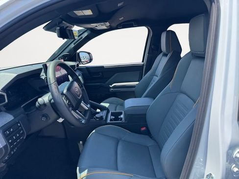 New 2026 Toyota 4Runner Trailhunter AWD/4WD image 9