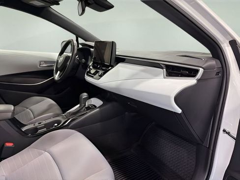 Used 2023 Toyota Corolla SE image 13