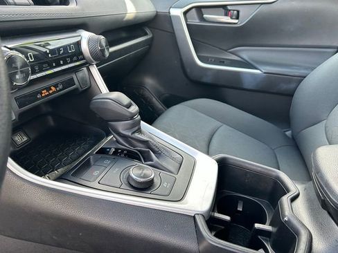 Used 2024 Toyota RAV4 XLE image 25