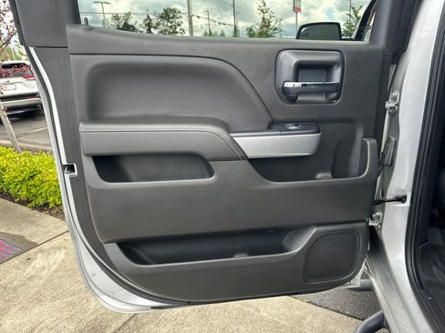 Used 2018 Chevrolet Silverado 1500 LTZ Z71 w/ Redline Edition AWD/4WD image 13