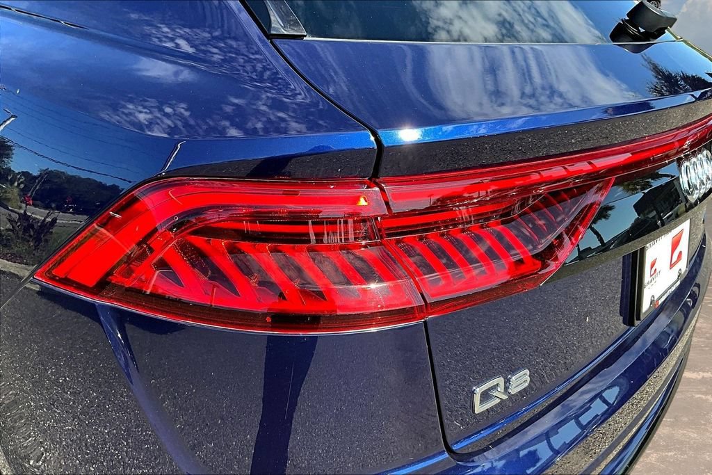 Used 2019 Audi Q8 Prestige w/ Adaptive Chassis Package AWD/4WD image 23