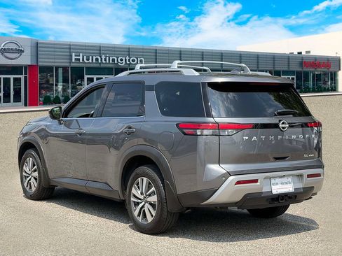 Certified 2024 Nissan Pathfinder SL AWD/4WD image 4