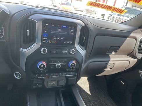 Used 2022 GMC Sierra 3500 SLT w/ SLT Premium Package image 32