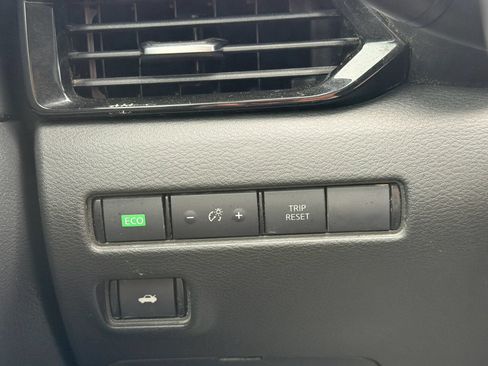 Used 2021 Nissan Sentra SV FWD image 27