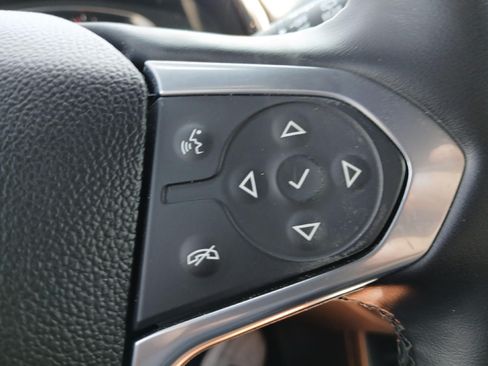 Used 2023 Chevrolet Traverse LT FWD image 26