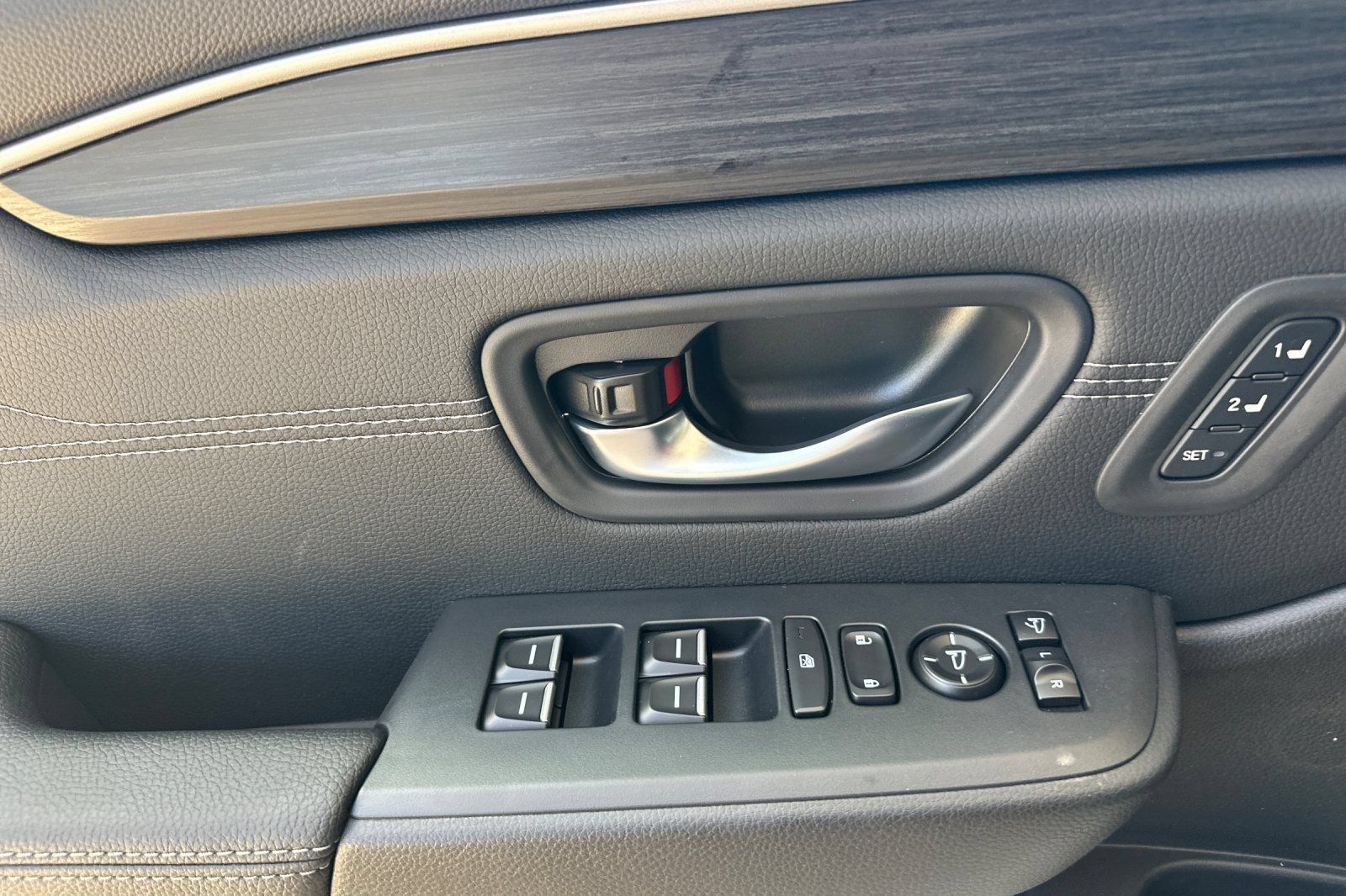 New 2026 Honda Pilot Touring image 9