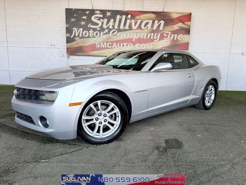 Used 2013 Chevrolet Camaro LT image 1