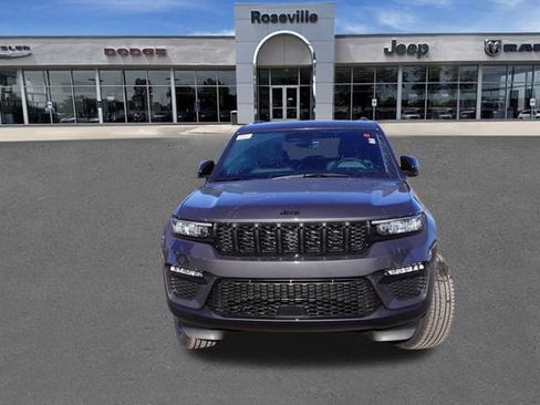 New 2025 Jeep Grand Cherokee Limited image 8