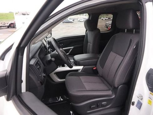 Certified 2024 Nissan Titan SV w/ Accessory Utility Package AWD/4WD image 8