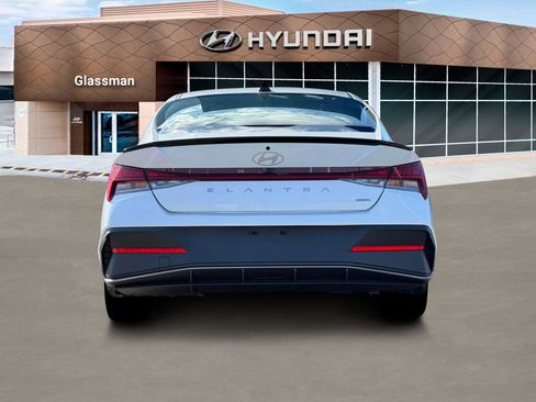 New 2025 Hyundai Elantra SEL image 6